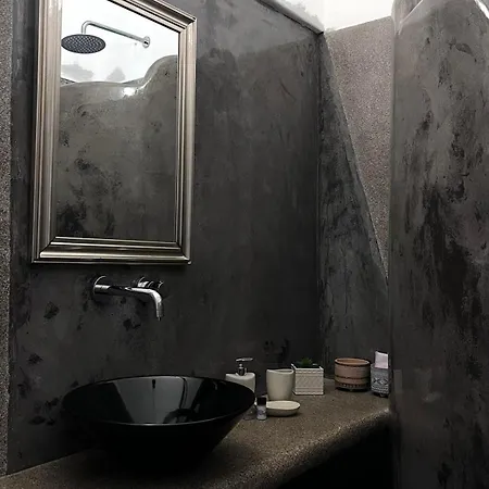 Diminutif L Apartament *