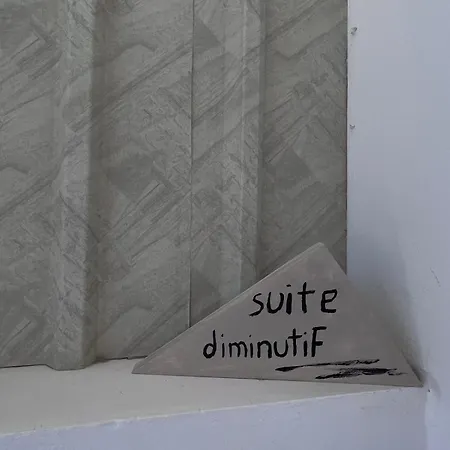Diminutif L Apartment Adamantas (Milos)